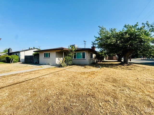 3613 Granada Avenue, Bakersfield, CA 93309