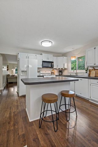 241 River Woods Lane, Burnsville, MN 55337