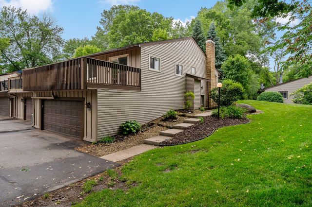 241 River Woods Lane, Burnsville, MN 55337