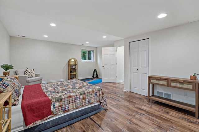 241 River Woods Lane, Burnsville, MN 55337
