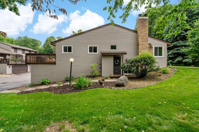 241 River Woods Lane, Burnsville, MN 55337