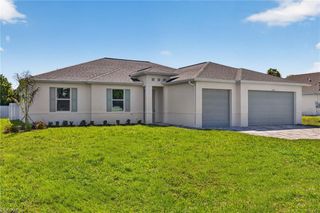 2537 SW 11th CT, Cape Coral, FL 33914