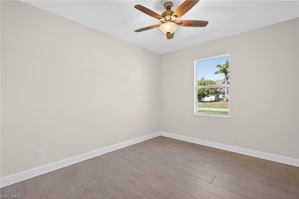 Image 12 of property listing at 2537 SW 11th PL, Cape Coral, FL 33914