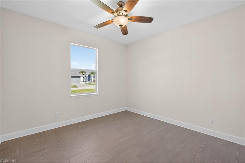 Image 15 of property listing at 2537 SW 11th PL, Cape Coral, FL 33914