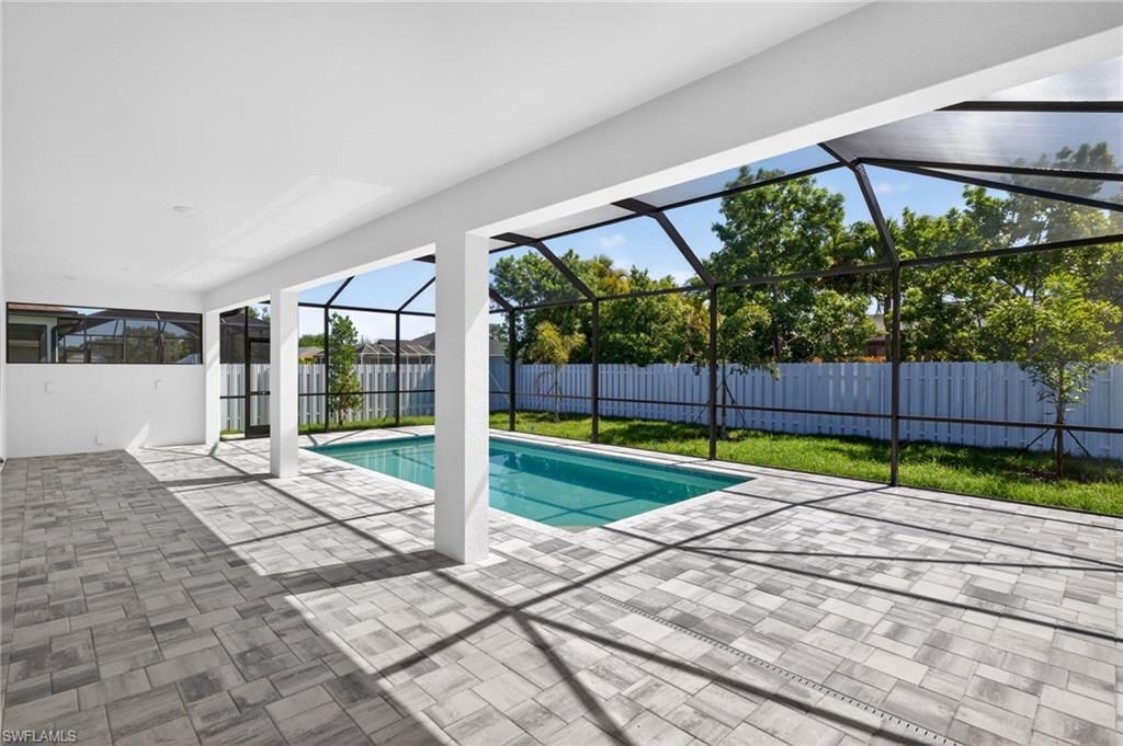 Image 29 of property listing at 2537 SW 11th PL, Cape Coral, FL 33914