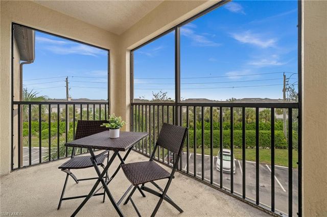 12930 Positano CIR # 307, Naples, FL 34105