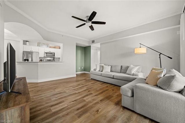 12930 Positano CIR # 307, Naples, FL 34105