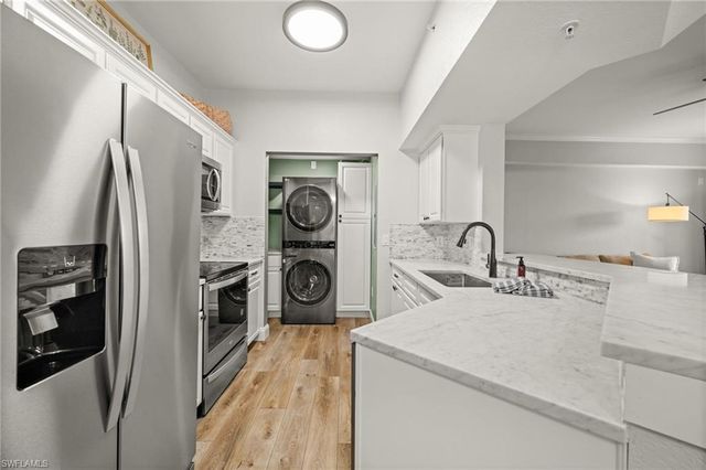 12930 Positano CIR # 307, Naples, FL 34105