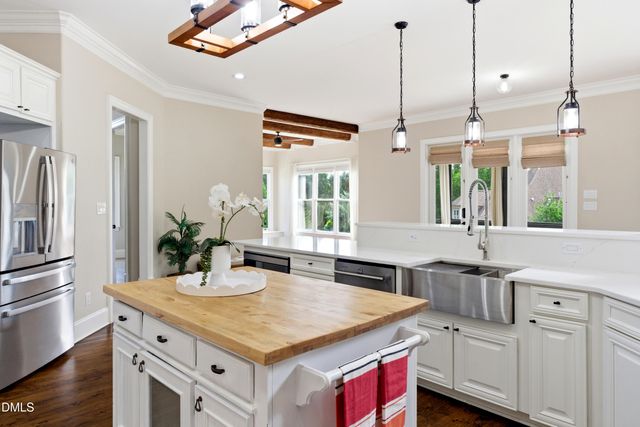 2515 Village Manor Way, Raleigh, NC 27614