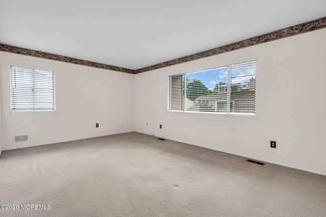6 Beverly Court, Tinton Falls, NJ 07724