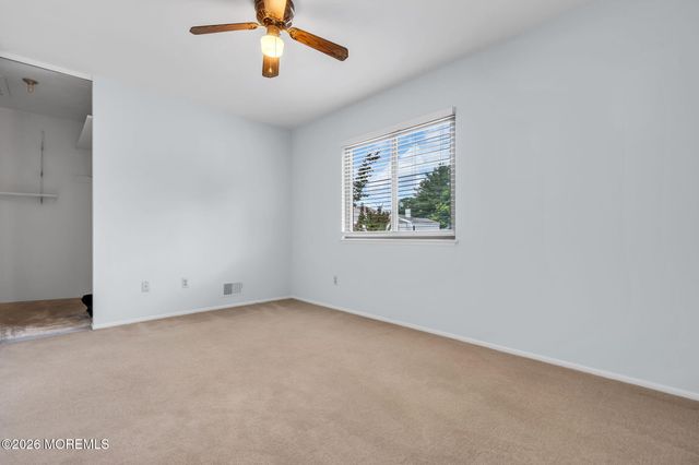 6 Beverly Court, Tinton Falls, NJ 07724