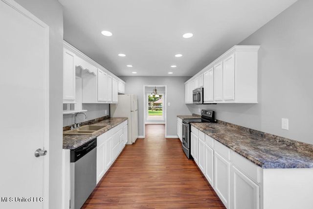 2409 Palmer Drive, Gulfport, MS 39507