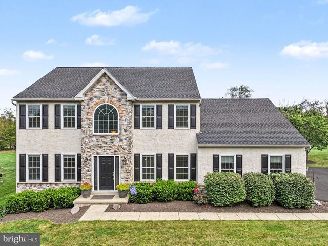 2311 ANGEL DR, Gilbertsville, PA 19525