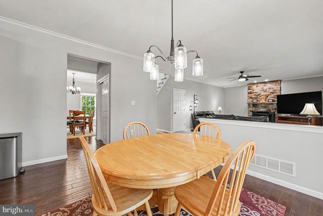 2311 ANGEL DR, Gilbertsville, PA 19525