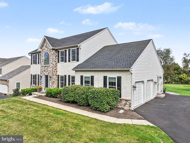 2311 ANGEL DR, Gilbertsville, PA 19525