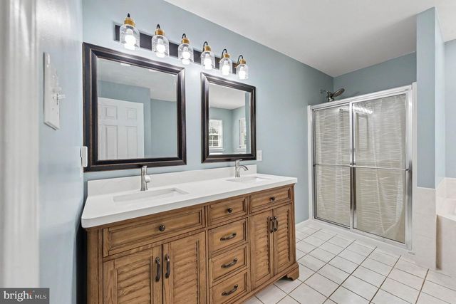 2311 ANGEL DR, Gilbertsville, PA 19525