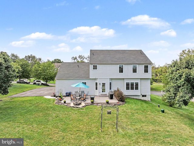 2311 ANGEL DR, Gilbertsville, PA 19525