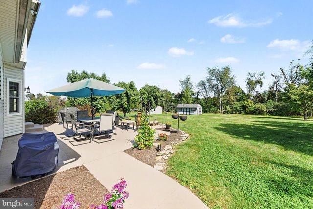 2311 ANGEL DR, Gilbertsville, PA 19525