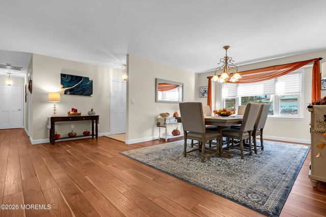 8 Eagle Drive, Bayville, NJ 08721