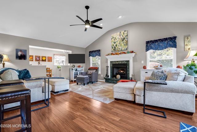 8 Eagle Drive, Bayville, NJ 08721