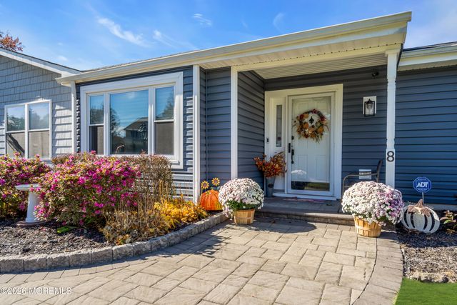 8 Eagle Drive, Bayville, NJ 08721