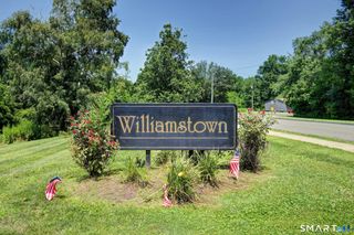 290 Williamstown Court 290, Newington, CT 06111