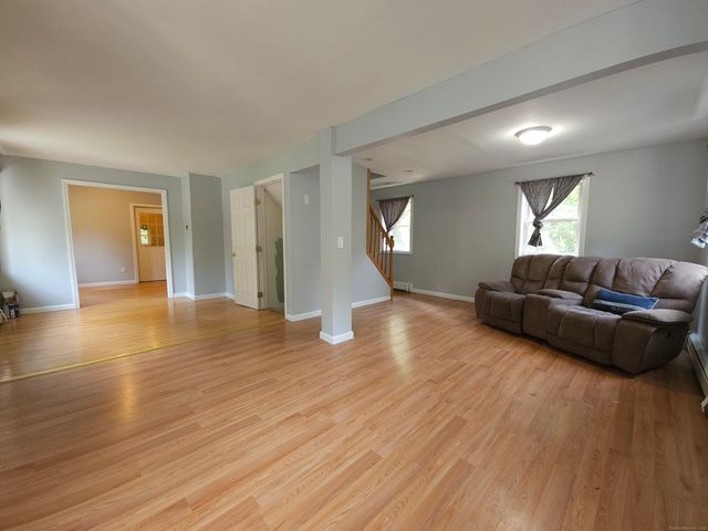 15 Clark Hill Road, Prospect, CT 06712