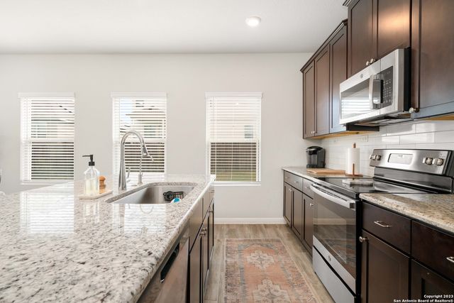 3614 Clear Cloud Dr, New Braunfels, TX 78130