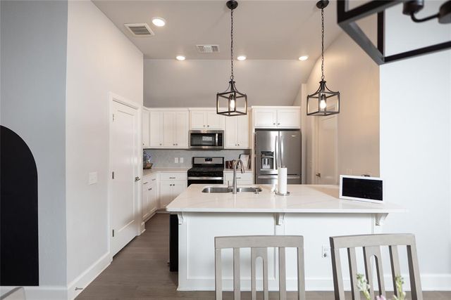 417 Vista Drive, Yukon, OK 73099