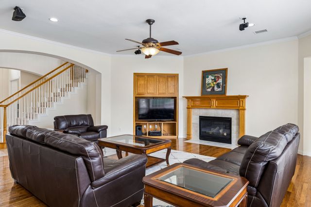 3809 Brookfield Drive, Plano, TX 75025