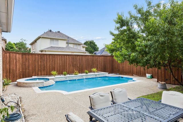3809 Brookfield Drive, Plano, TX 75025