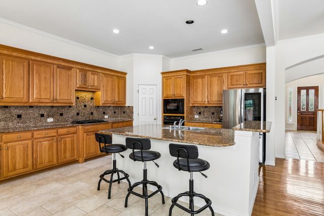 3809 Brookfield Drive, Plano, TX 75025