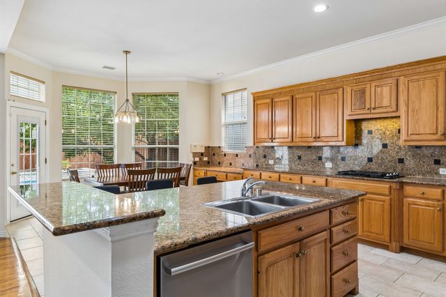 3809 Brookfield Drive, Plano, TX 75025