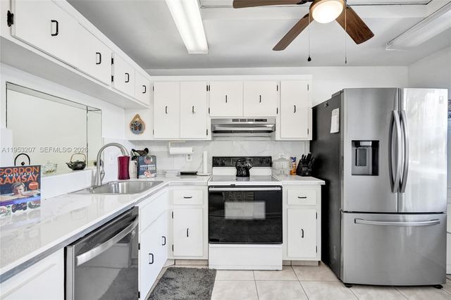3511 E Inverrary Drive 107, Lauderhill, FL 33319