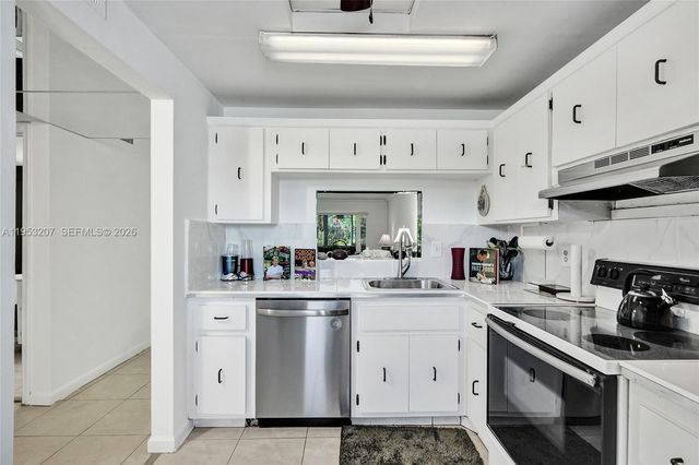 3511 E Inverrary Drive 107, Lauderhill, FL 33319