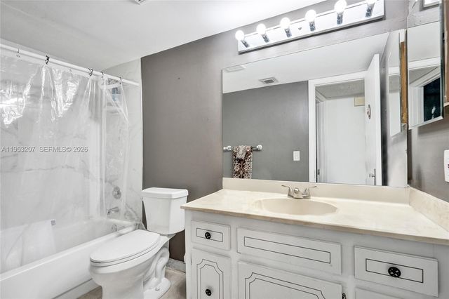 3511 E Inverrary Drive 107, Lauderhill, FL 33319