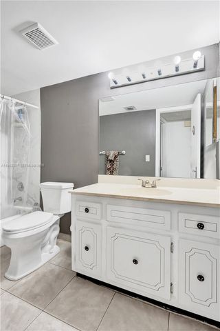 3511 E Inverrary Drive 107, Lauderhill, FL 33319