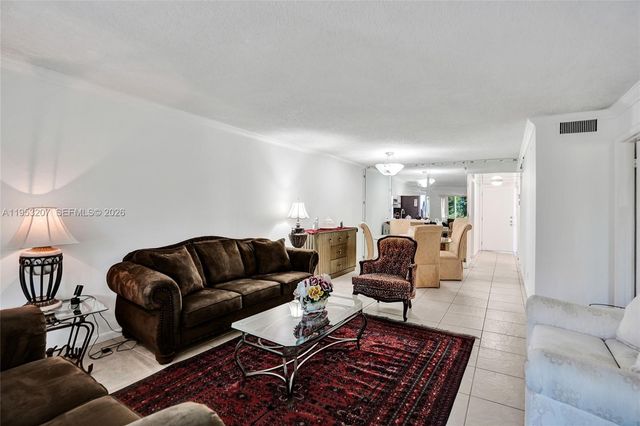 3511 E Inverrary Drive 107, Lauderhill, FL 33319