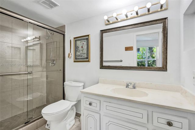 3511 E Inverrary Drive 107, Lauderhill, FL 33319