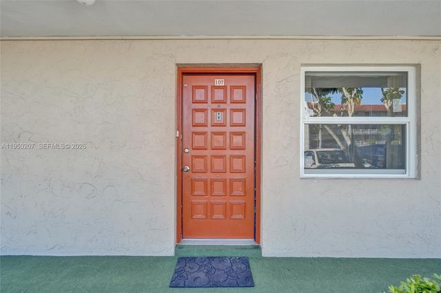 3511 E Inverrary Drive 107, Lauderhill, FL 33319
