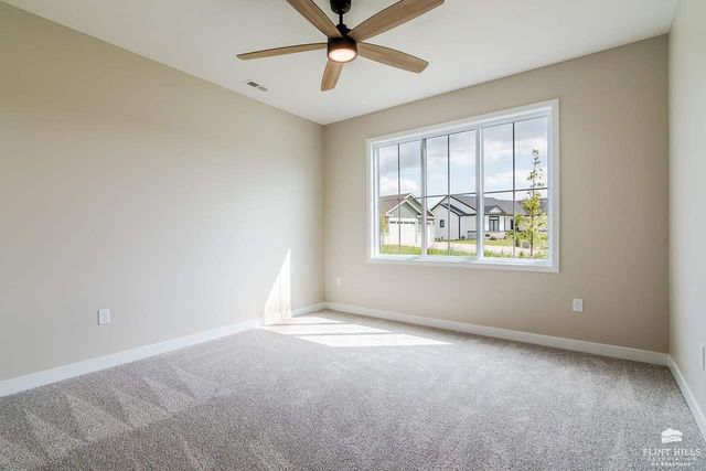 3910 Travers Circle, Manhattan, KS 66503