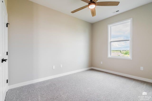 3910 Travers Circle, Manhattan, KS 66503