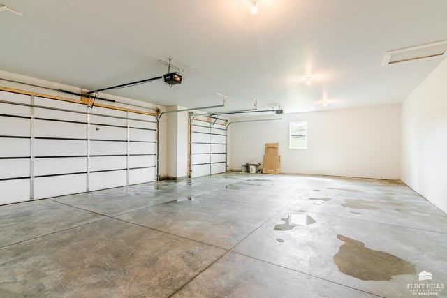 3910 Travers Circle, Manhattan, KS 66503