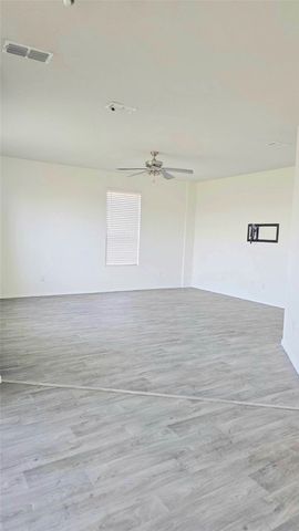1004 Waverly Drive, Van Alstyne, TX 75495