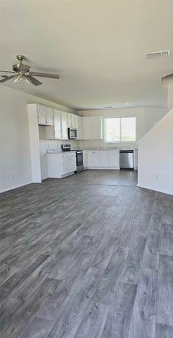 1004 Waverly Drive, Van Alstyne, TX 75495