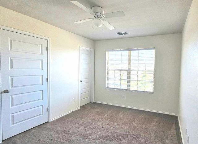 1004 Waverly Drive, Van Alstyne, TX 75495