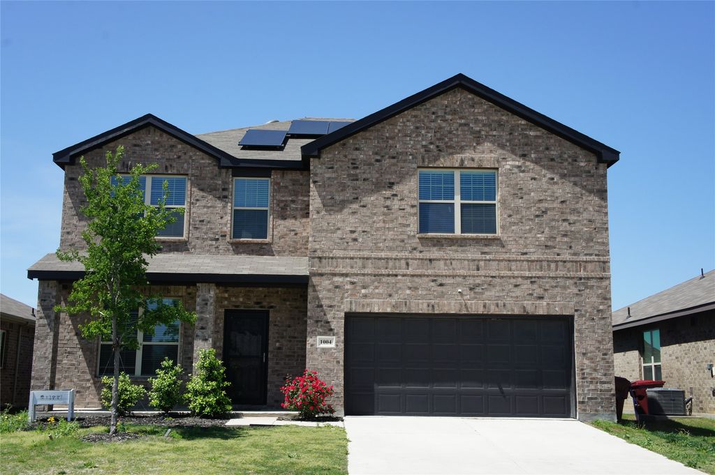 1004 Waverly Drive, Van Alstyne, TX 75495