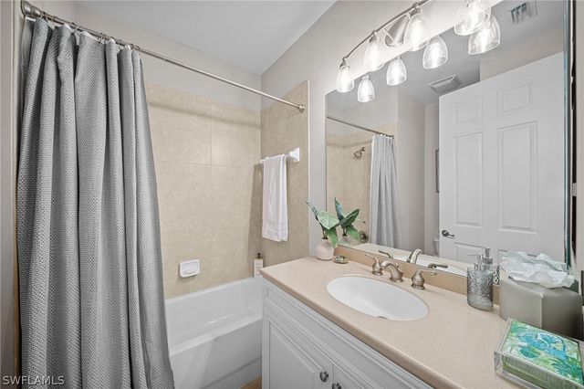 9216 Quartz LN 102, Naples, FL 34120