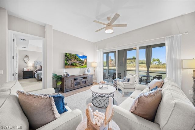 9216 Quartz LN 102, Naples, FL 34120