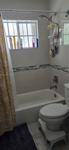 2936 NW 47th St, Miami, FL 33142